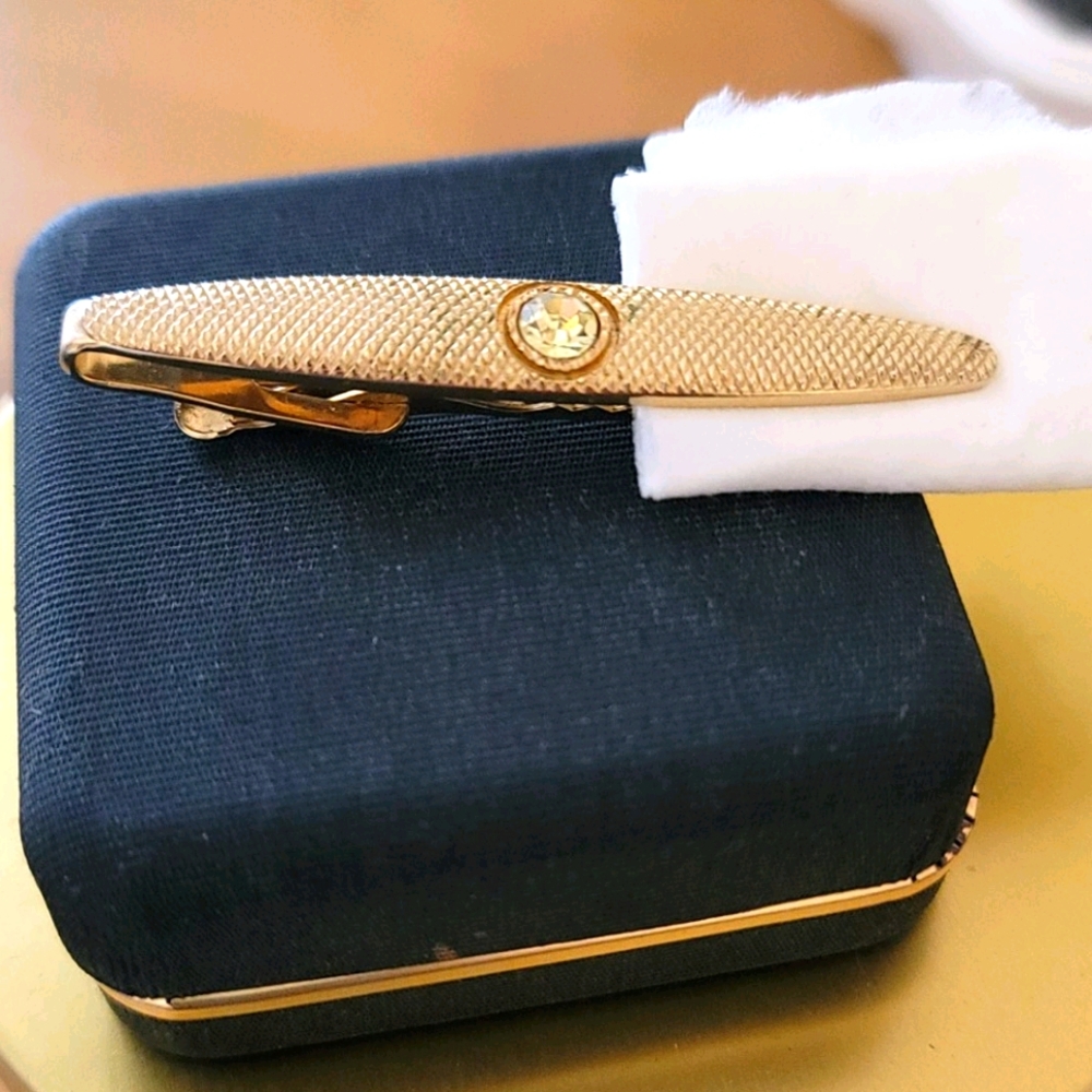 COPY - 👔💛 Men's tie Clip with Diamond accent 💛👔